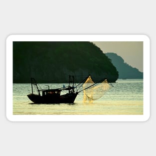 Vietnam, Coucher de soleil a Cat Ba Sticker